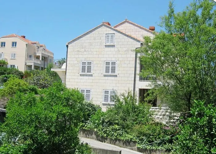 Apartments Ivica